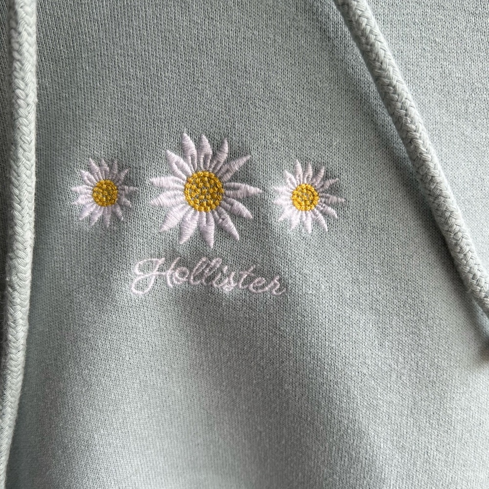 Hollister Sage Green Cropped Hoodie XS - Picture 2 of 4